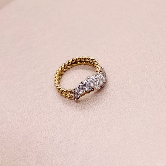 EUC Vintage 14k Gold .50 ct. Diamond Cluster Floral Leaf Cocktail Ring - Picture 12 of 17